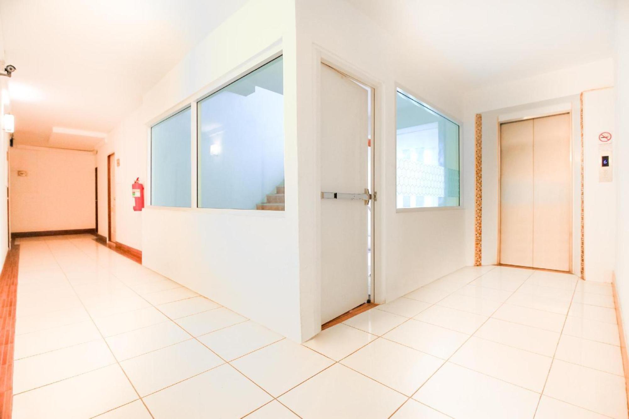 Capital O 411 Grandview Condo 15 Bangkok Bagian luar foto